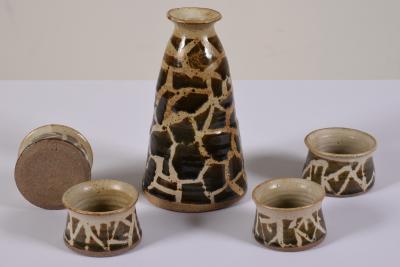 Giraffe Carafe with Four Cups