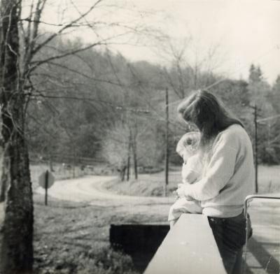 Dorothea Rockburne and her daughter, Christine at Black Mountain College