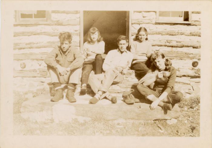 Tim LaFarge, Erris Burnett, Bert Morgan, Audrey Freiheit, and Eini Sihvonen on hike to Mt. Mitchell