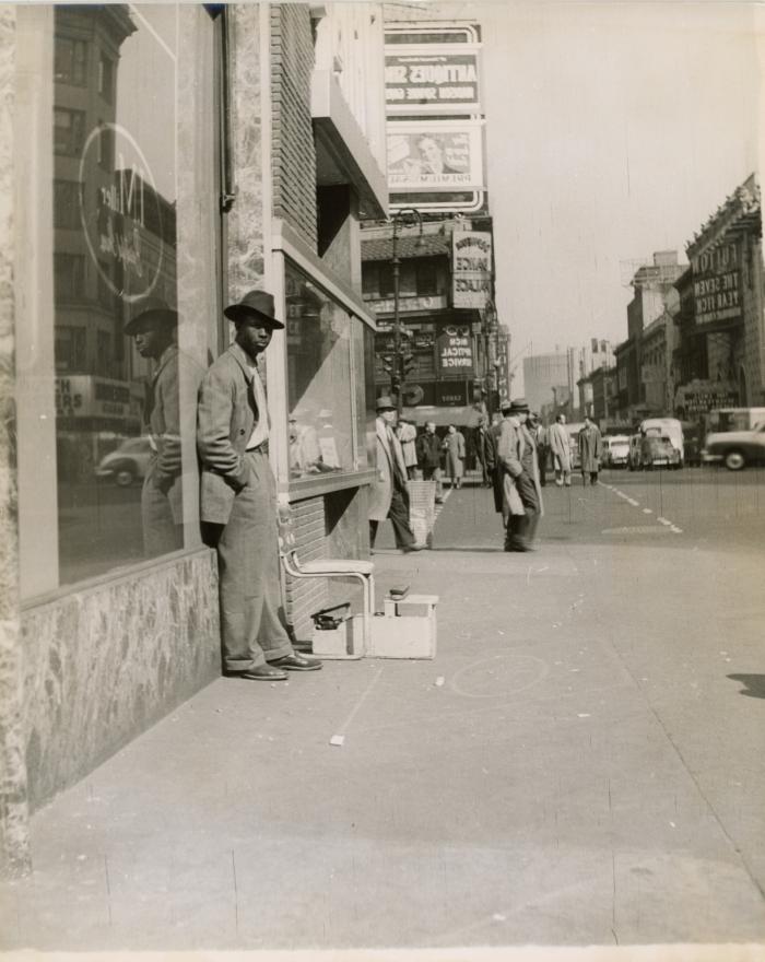 Untitled [Portrait of a shoeshiner, New York City]