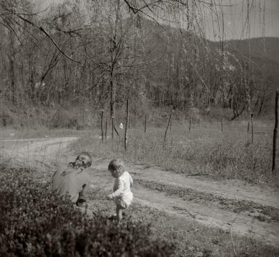 Dorothea Rockburne with her daugther, Christine